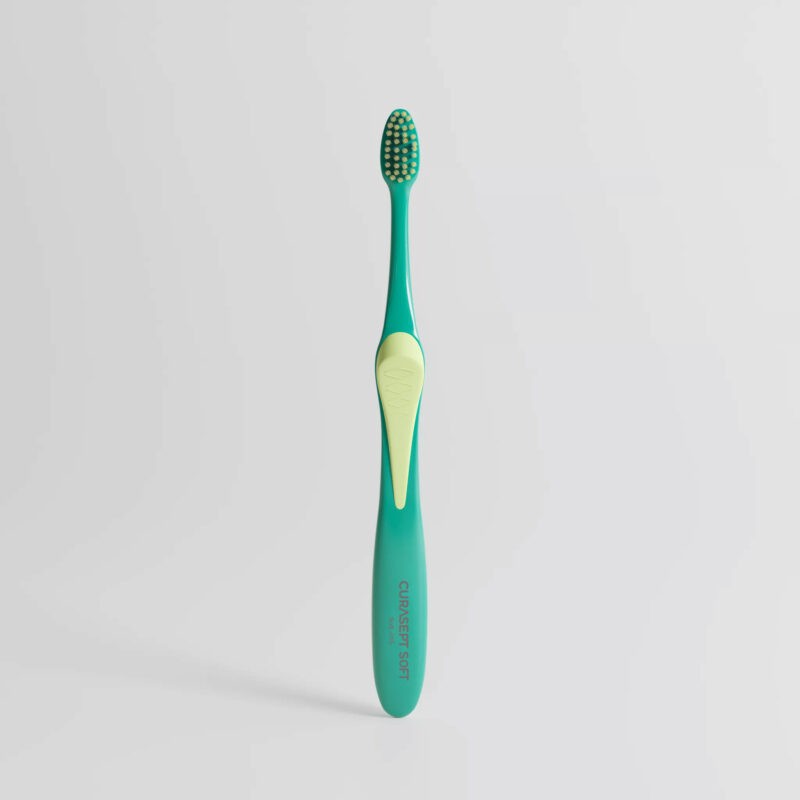 CURASEPT- Brosse à dents souple 015